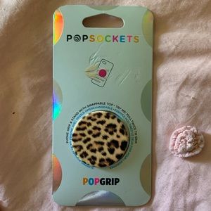 Cheetah print pop socket
